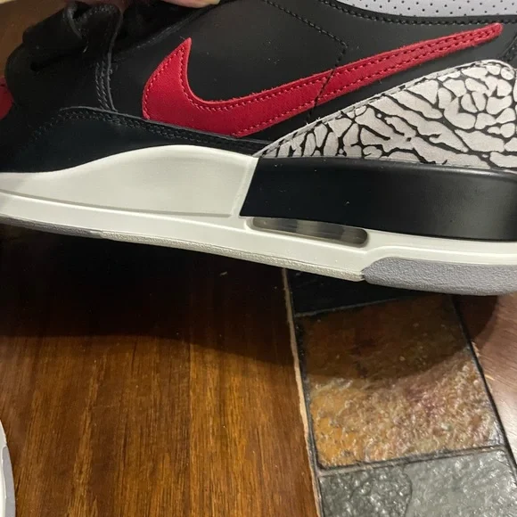 Nike Air JORDAN LEGACY 312 BRED CEMENT (color) EUC size 13 - Picture 6 of 15